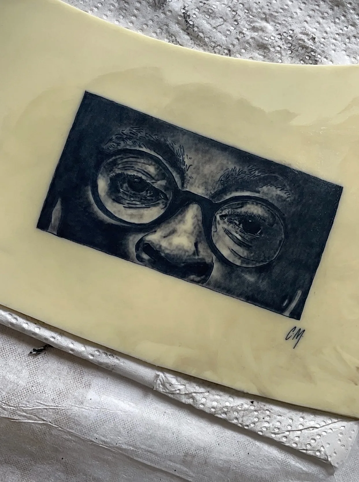 TP élève — portrait réaliste avec lunettes